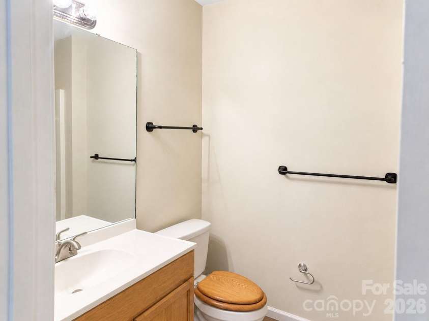 3024 Dairy Farm Drive, Monroe, NC 28110.  MLS# CAR4376209, YatesRealty ID 26326. Primary Bath