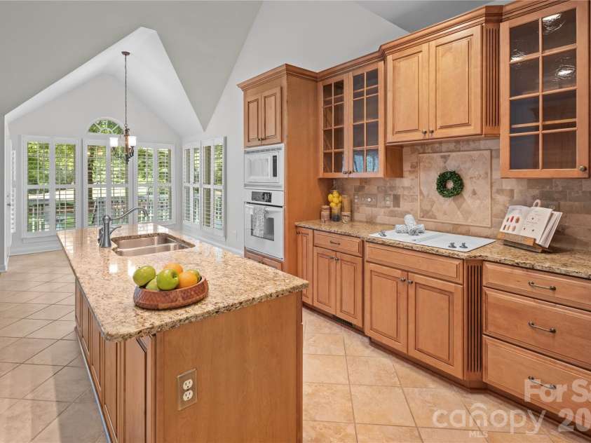 9311 Brentfield Road, Huntersville, NC 28078.  MLS# CAR4382163, YatesRealty ID 26327. 