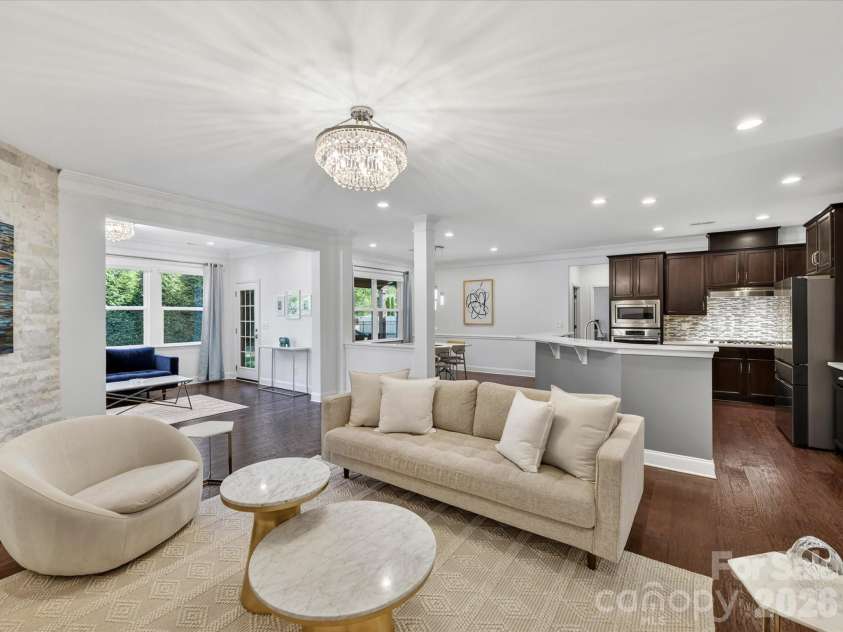113 Hillandale Road, Charlotte, NC 28270.  MLS# CAR4401003, YatesRealty ID 26329. 
