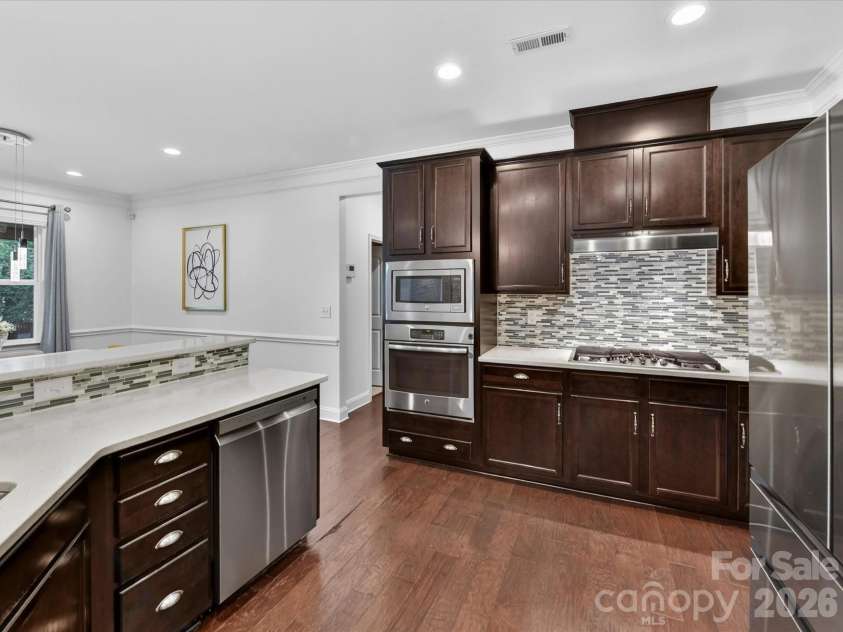113 Hillandale Road, Charlotte, NC 28270.  MLS# CAR4401003, YatesRealty ID 26329. 