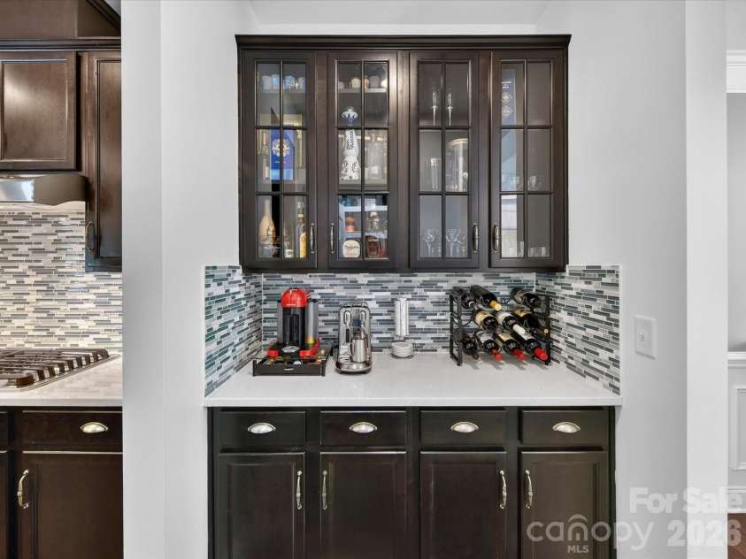 113 Hillandale Road, Charlotte, NC 28270.  MLS# CAR4401003, YatesRealty ID 26329. 