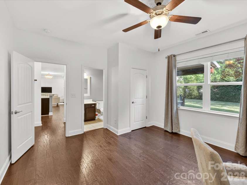 113 Hillandale Road, Charlotte, NC 28270.  MLS# CAR4401003, YatesRealty ID 26329. 