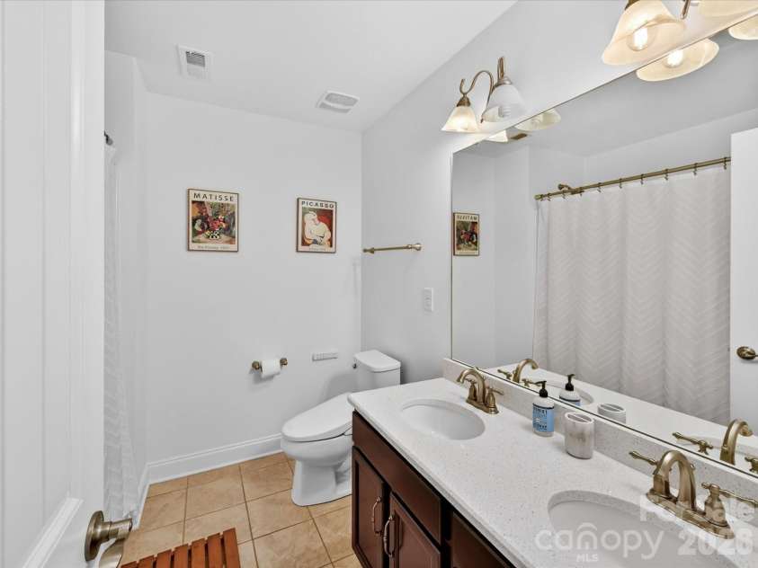 113 Hillandale Road, Charlotte, NC 28270.  MLS# CAR4401003, YatesRealty ID 26329. 