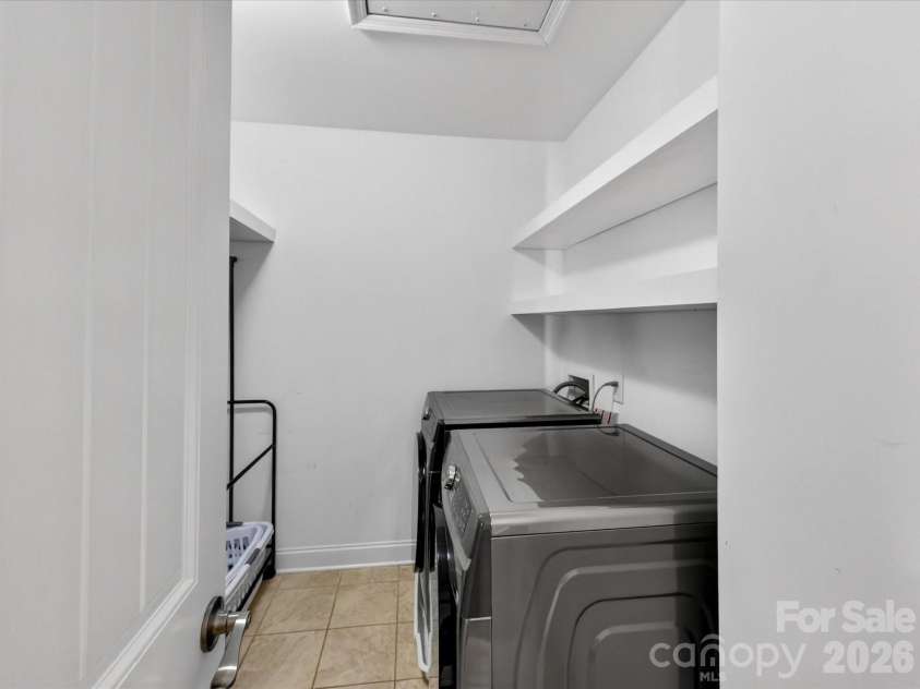 113 Hillandale Road, Charlotte, NC 28270.  MLS# CAR4401003, YatesRealty ID 26329. 