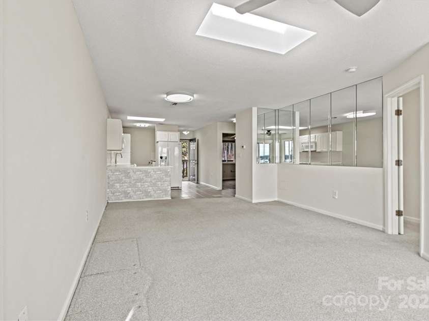 7831 Spinnaker Bay Drive, Sherrills Ford, NC 28673.  MLS# CAR4207085, YatesRealty ID 2633. 