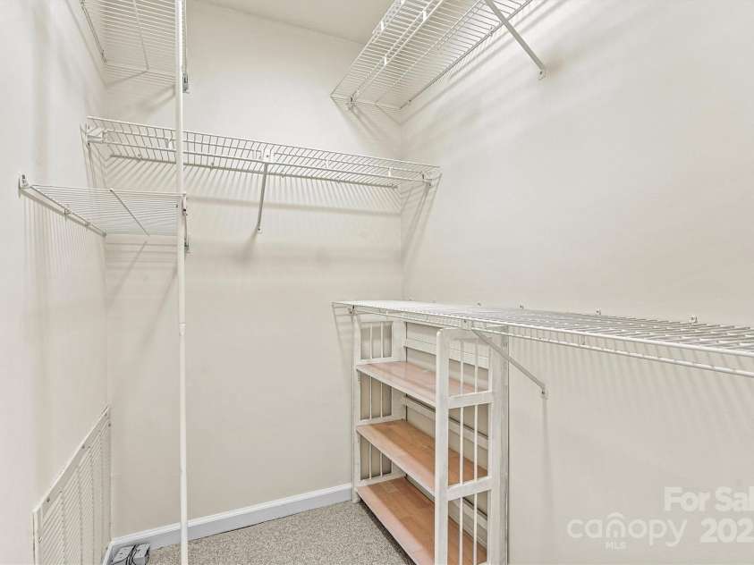7831 Spinnaker Bay Drive, Sherrills Ford, NC 28673.  MLS# CAR4207085, YatesRealty ID 2633. Primary  walk in Closet