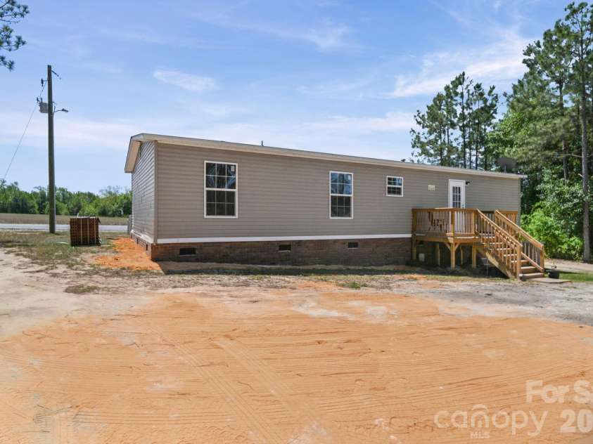 7560 Hwy 265 Highway, Mount Croghan, SC 29727.  MLS# CAR4368856, YatesRealty ID 26330. 