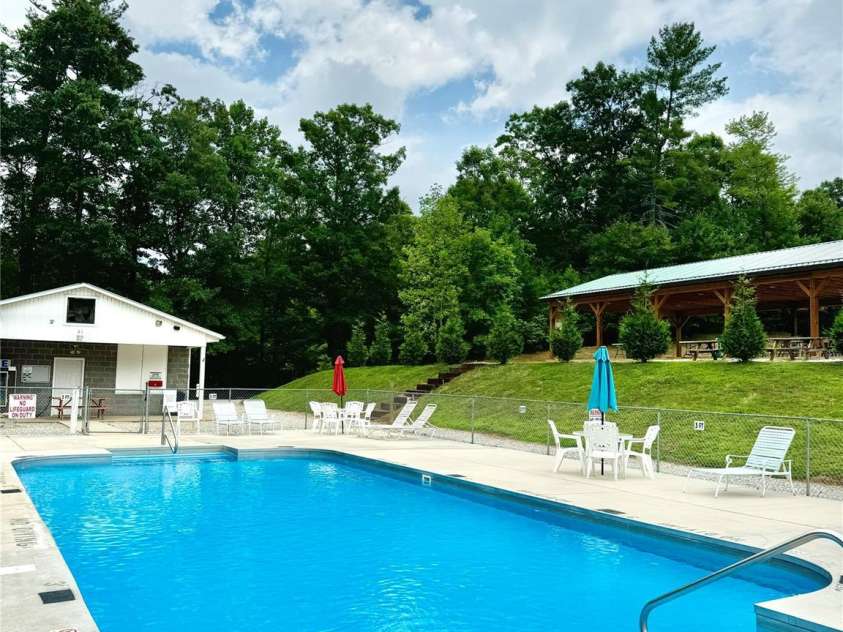 37 Coyote Drive, Marion, NC 28752.  MLS# CAR4275046, YatesRealty ID 26332. Community Pool