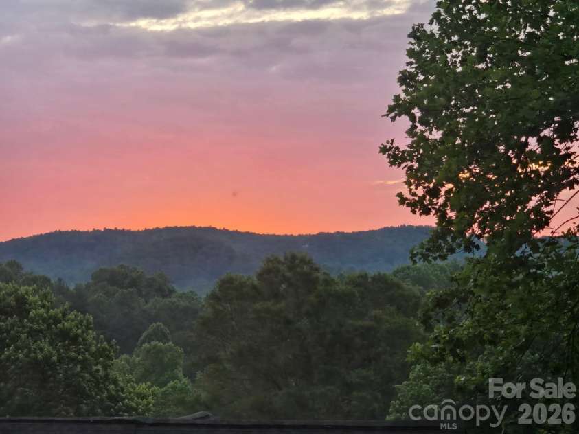 623 Owensby Road, Hendersonville, NC 28792.  MLS# CAR4345844, YatesRealty ID 26332. 