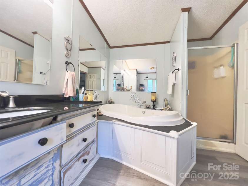 1449 Piedmont Drive, Lenoir, NC 28645.  MLS# CAR4211762, YatesRealty ID 26333. 