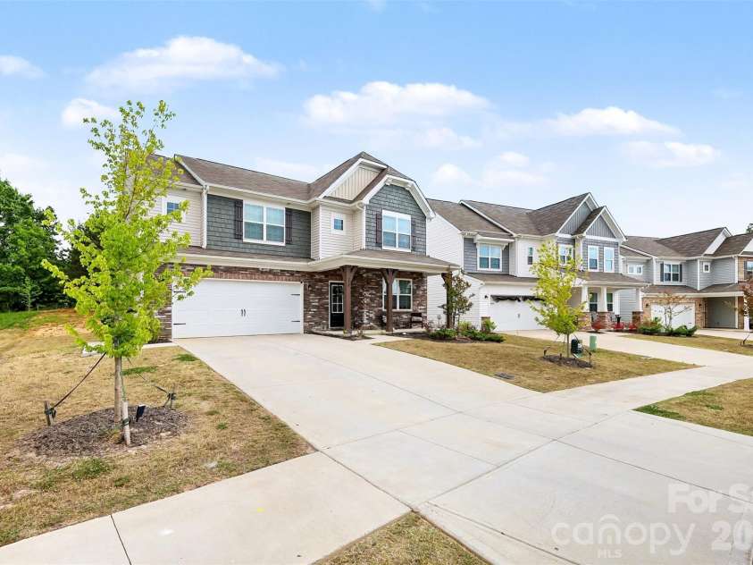 378 Kennerly Center Drive, Mooresville, NC 28115.  MLS# CAR4372627, YatesRealty ID 26333. 
