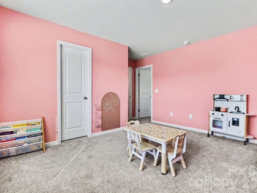 378 Kennerly Center Drive, Mooresville, NC 28115.  MLS# CAR4372627, YatesRealty ID 26333. 