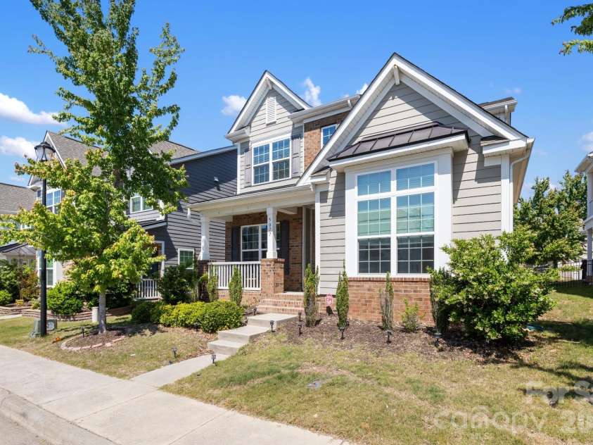 5077 Waterloo Drive, Fort Mill, SC 29708.  MLS# CAR4374566, YatesRealty ID 26334. 