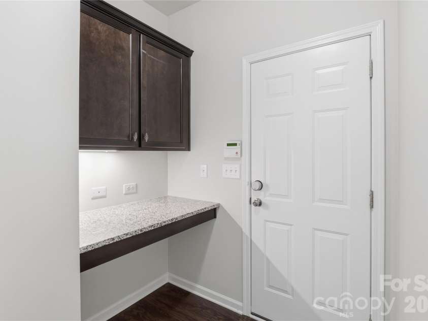 5077 Waterloo Drive, Fort Mill, SC 29708.  MLS# CAR4374566, YatesRealty ID 26334. 