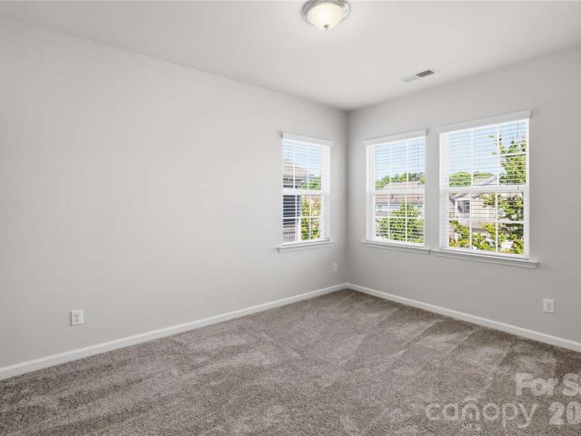 5077 Waterloo Drive, Fort Mill, SC 29708.  MLS# CAR4374566, YatesRealty ID 26334. 