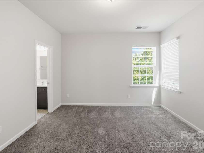 5077 Waterloo Drive, Fort Mill, SC 29708.  MLS# CAR4374566, YatesRealty ID 26334. 