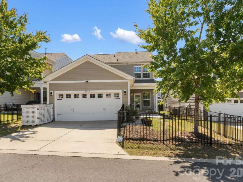 5077 Waterloo Drive, Fort Mill, SC 29708.  MLS# CAR4374566, YatesRealty ID 26334. 