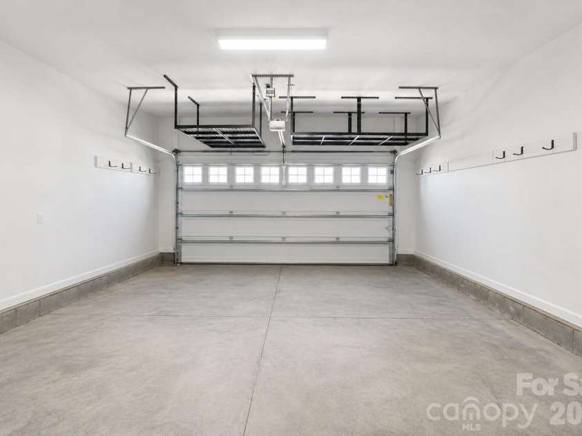5077 Waterloo Drive, Fort Mill, SC 29708.  MLS# CAR4374566, YatesRealty ID 26334. 