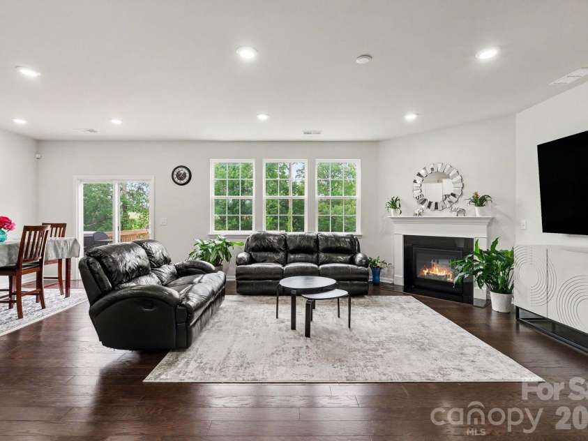 1031 Lookout Shoals Drive, Fort Mill, SC 29715.  MLS# CAR4371718, YatesRealty ID 26336. 