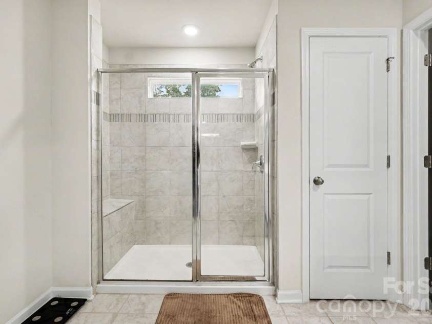 1031 Lookout Shoals Drive, Fort Mill, SC 29715.  MLS# CAR4371718, YatesRealty ID 26336. 