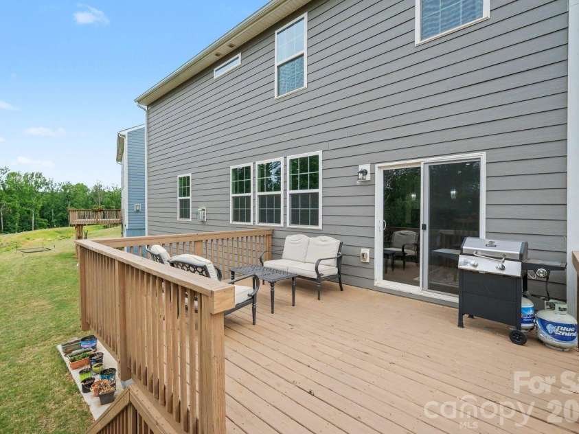 1031 Lookout Shoals Drive, Fort Mill, SC 29715.  MLS# CAR4371718, YatesRealty ID 26336. 