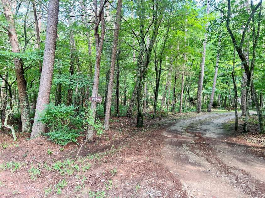 237 Antietam Road, Statesville, NC 28625.  MLS# CAR4269598, YatesRealty ID 26337. 