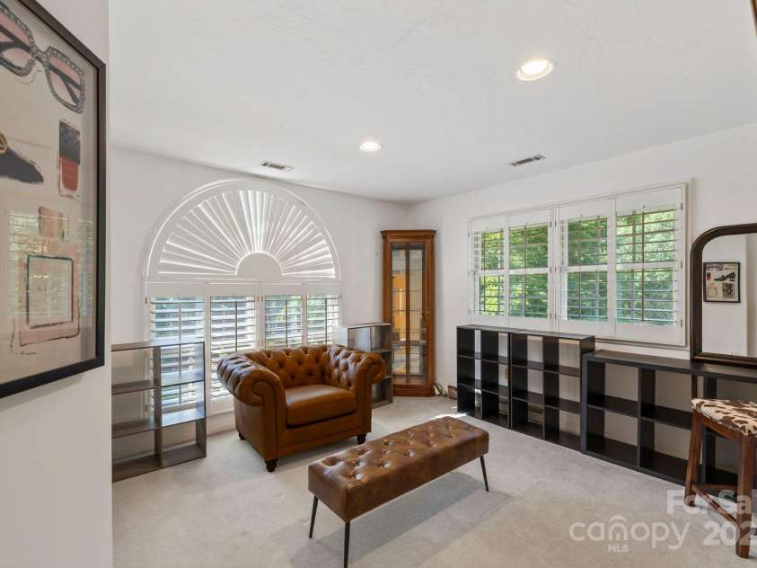 652 Avery Creek Road, Arden, NC 28704.  MLS# CAR4282113, YatesRealty ID 26338. 
