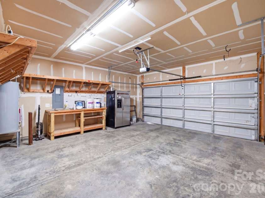 3824 Martele Drive, Mint Hill, NC 28227.  MLS# CAR4383750, YatesRealty ID 26339. 2 Car garage