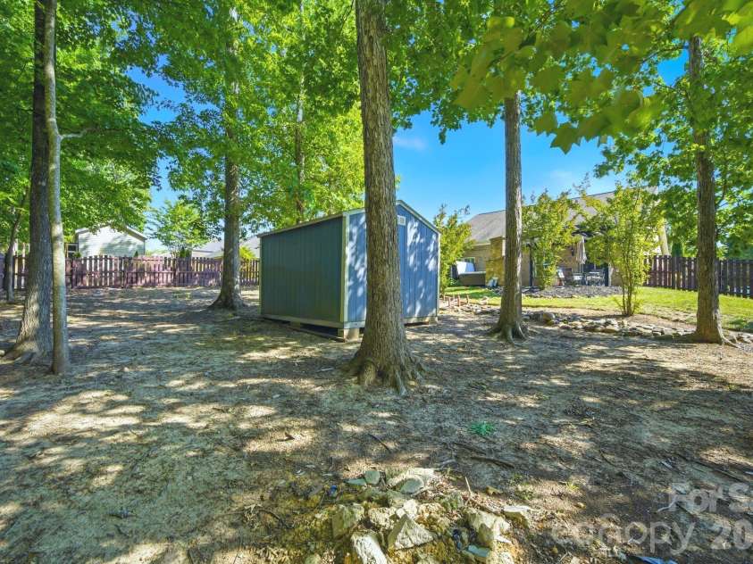 3824 Martele Drive, Mint Hill, NC 28227.  MLS# CAR4383750, YatesRealty ID 26339. Backyard