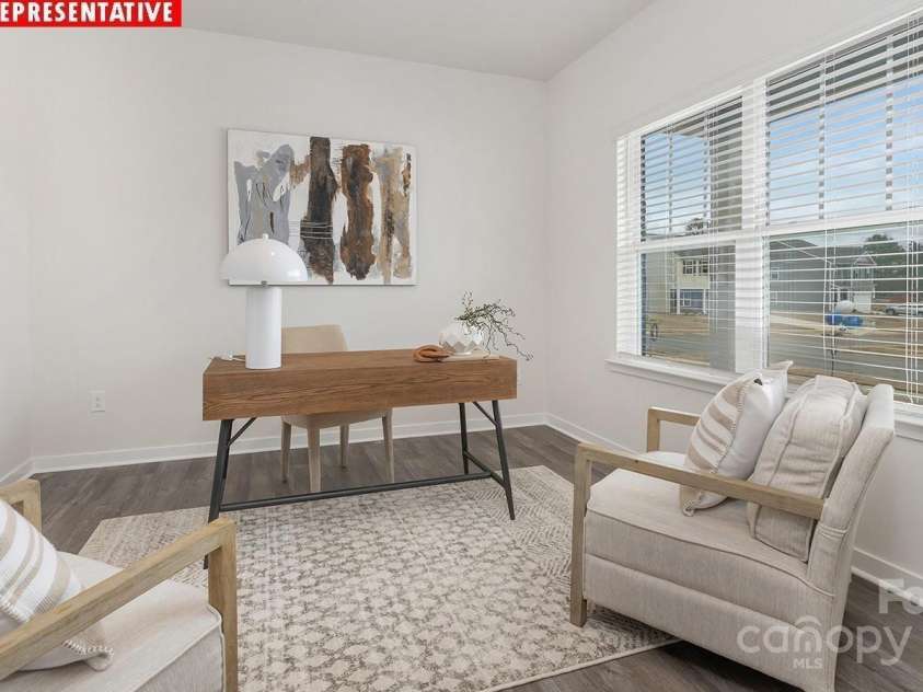 11136 Cardinal Creek Avenue, Charlotte, NC 28215.  MLS# CAR4273998, YatesRealty ID 26340. 