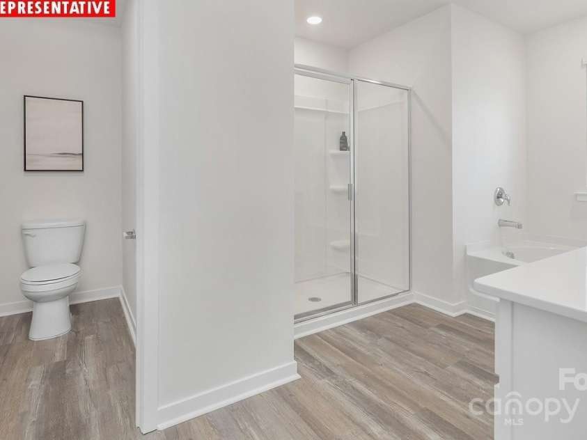 11136 Cardinal Creek Avenue, Charlotte, NC 28215.  MLS# CAR4273998, YatesRealty ID 26340. 