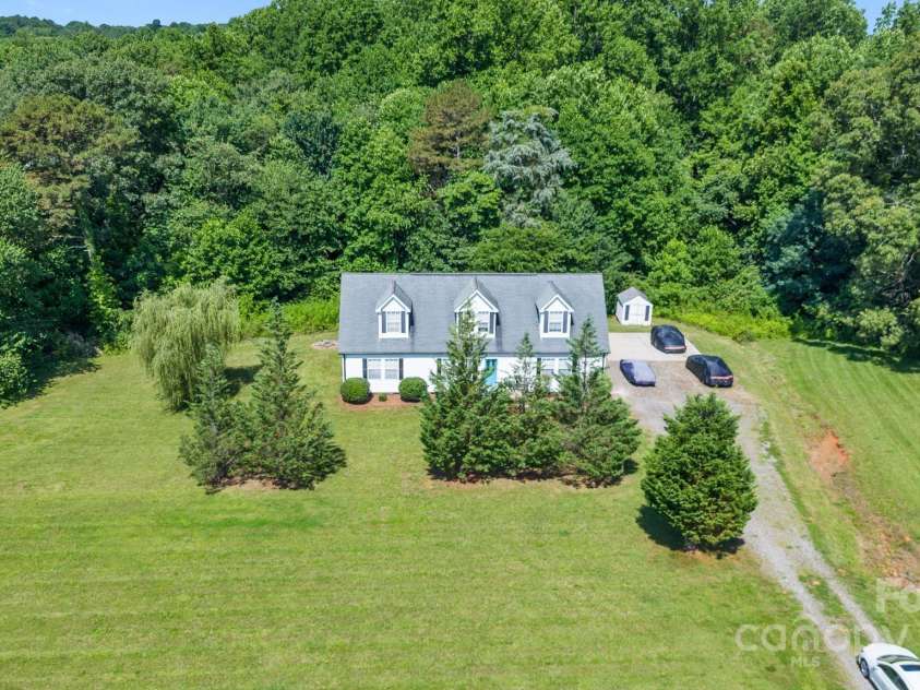 118 Grain Drive, Stony Point, NC 28678.  MLS# CAR4266557, YatesRealty ID 26341. 
