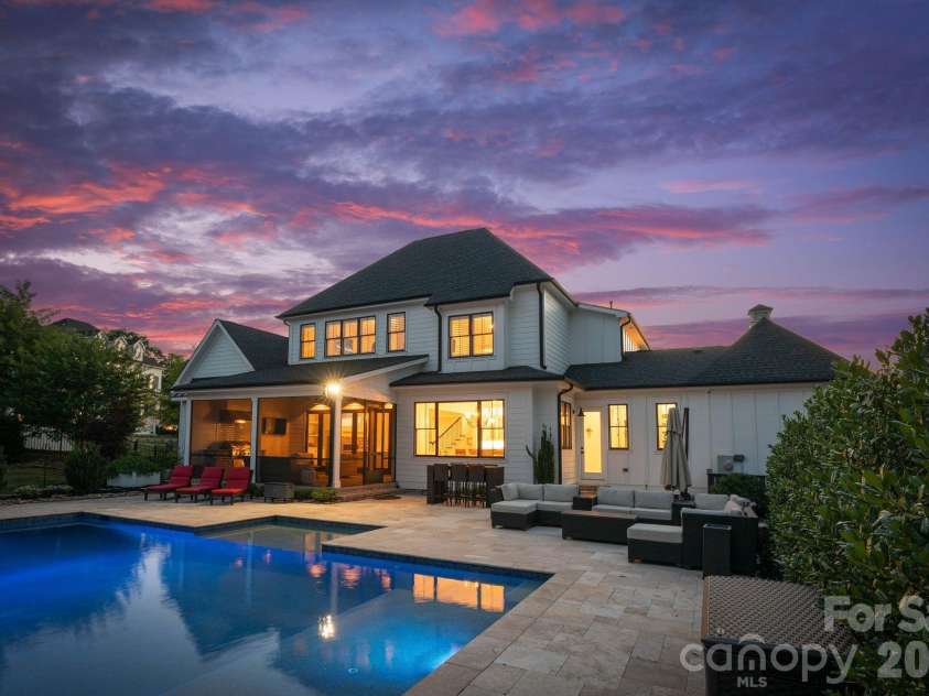 17106 Arkansas Lane, Davidson, NC 28036.  MLS# CAR4380909, YatesRealty ID 26342. 