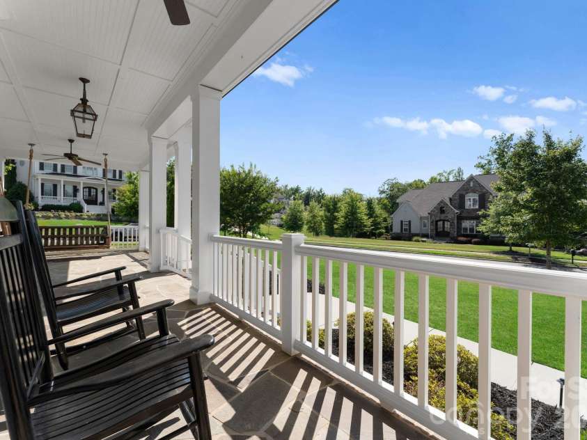 17106 Arkansas Lane, Davidson, NC 28036.  MLS# CAR4380909, YatesRealty ID 26342. 