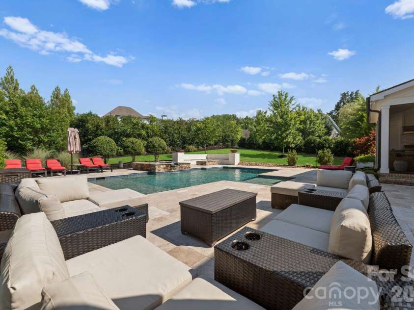 17106 Arkansas Lane, Davidson, NC 28036.  MLS# CAR4380909, YatesRealty ID 26342. 