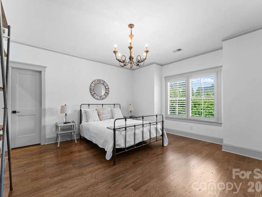 17106 Arkansas Lane, Davidson, NC 28036.  MLS# CAR4380909, YatesRealty ID 26342. 