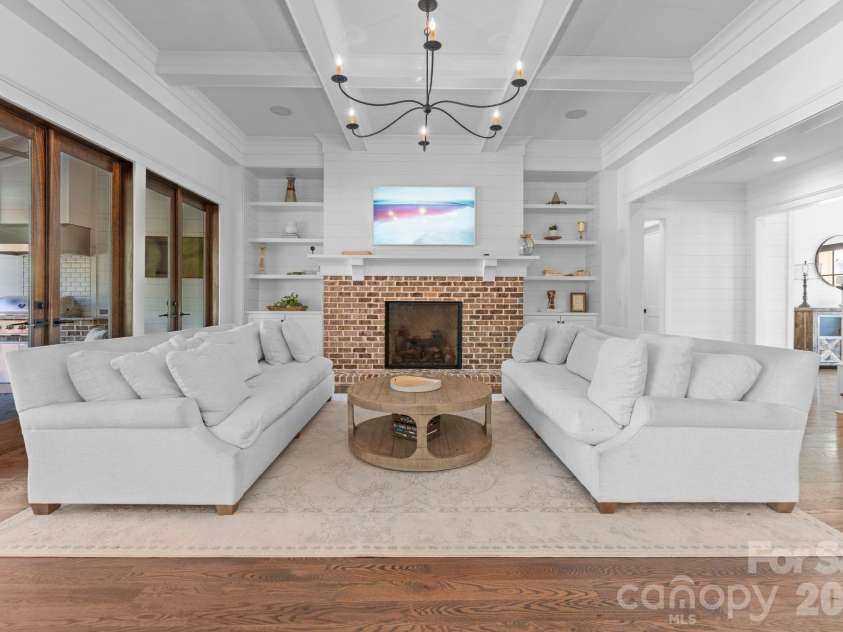 17106 Arkansas Lane, Davidson, NC 28036.  MLS# CAR4380909, YatesRealty ID 26342. 