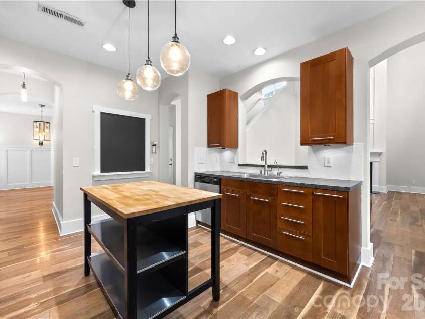 6428 Manitoba Lane, Charlotte, NC 28277.  MLS# CAR4385112, YatesRealty ID 26344. 