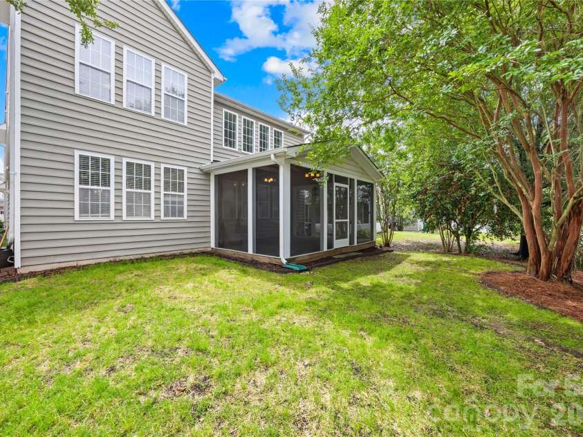 6428 Manitoba Lane, Charlotte, NC 28277.  MLS# CAR4385112, YatesRealty ID 26344. Backyard