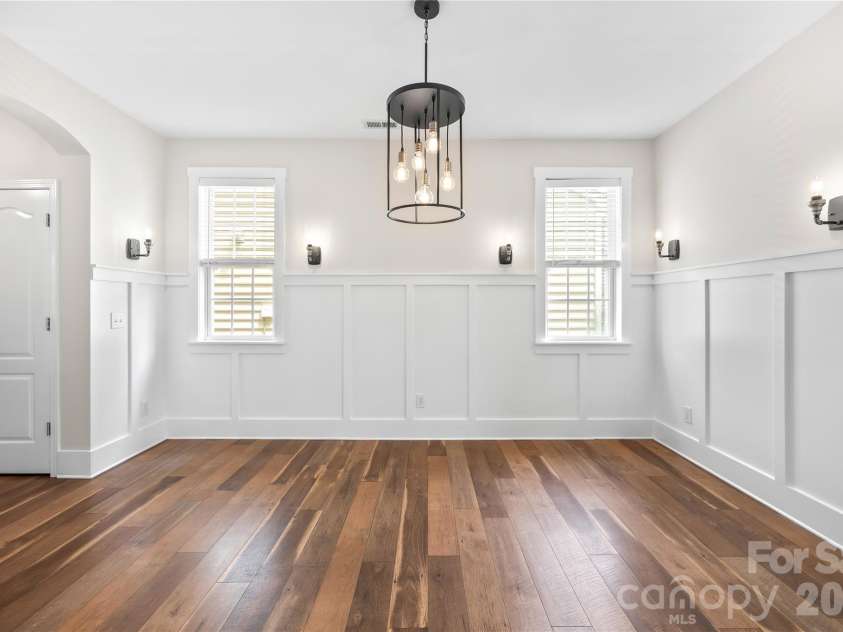 6428 Manitoba Lane, Charlotte, NC 28277.  MLS# CAR4385112, YatesRealty ID 26344. Dining room