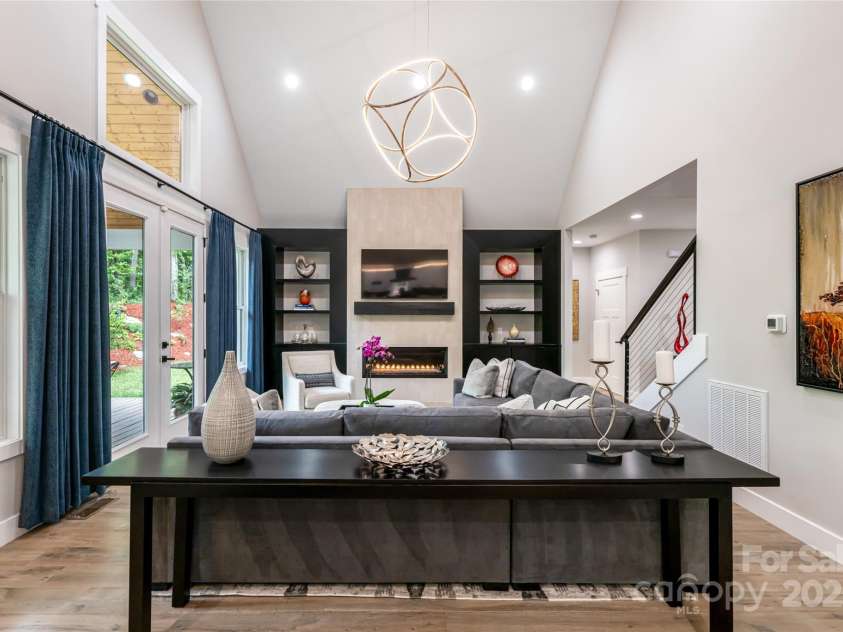 99 Timber Ridge Circle, Leicester, NC 28748.  MLS# CAR4261067, YatesRealty ID 26347. 