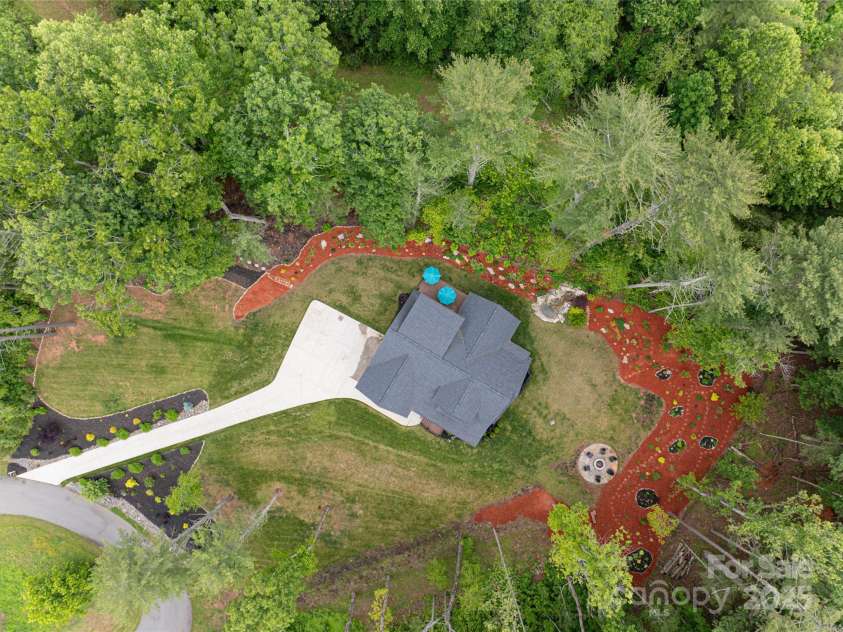 99 Timber Ridge Circle, Leicester, NC 28748.  MLS# CAR4261067, YatesRealty ID 26347. 