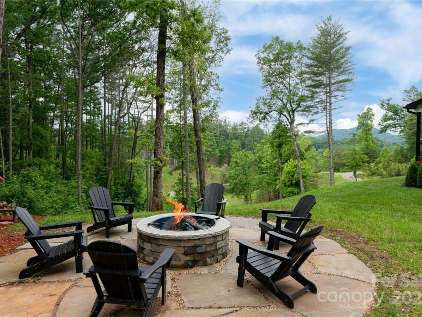 99 Timber Ridge Circle, Leicester, NC 28748.  MLS# CAR4261067, YatesRealty ID 26347. 