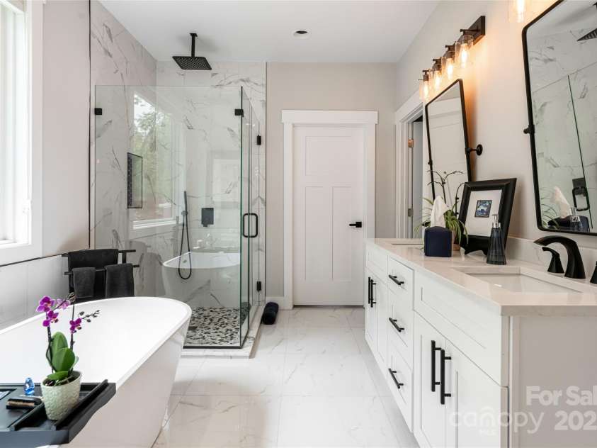 99 Timber Ridge Circle, Leicester, NC 28748.  MLS# CAR4261067, YatesRealty ID 26347. Soaking Tub - Private Lavatory- Large Shower-