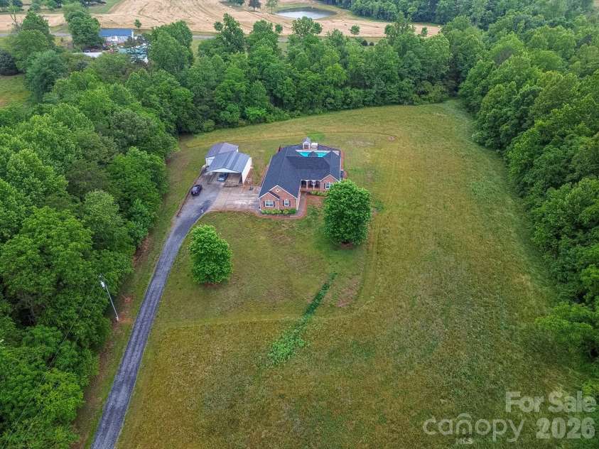3127 Yorkshire Lane, Boonville, NC 27011.  MLS# CAR4385114, YatesRealty ID 26348. 