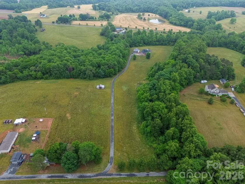 3127 Yorkshire Lane, Boonville, NC 27011.  MLS# CAR4385114, YatesRealty ID 26348. 