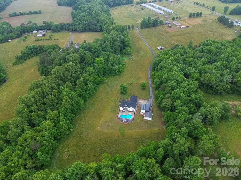 3127 Yorkshire Lane, Boonville, NC 27011.  MLS# CAR4385114, YatesRealty ID 26348. 