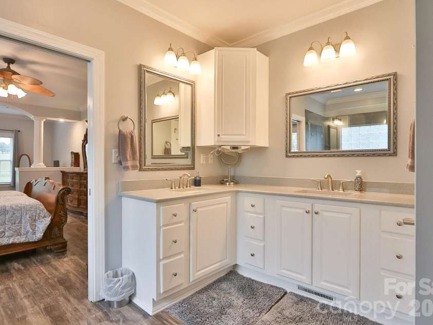 3127 Yorkshire Lane, Boonville, NC 27011.  MLS# CAR4385114, YatesRealty ID 26348. 