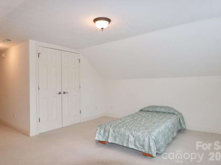 3127 Yorkshire Lane, Boonville, NC 27011.  MLS# CAR4385114, YatesRealty ID 26348. 