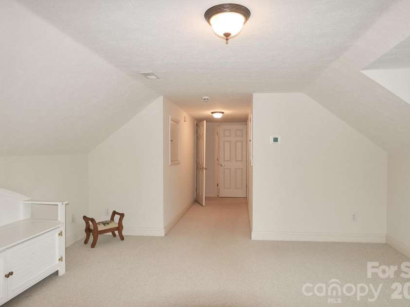 3127 Yorkshire Lane, Boonville, NC 27011.  MLS# CAR4385114, YatesRealty ID 26348. 